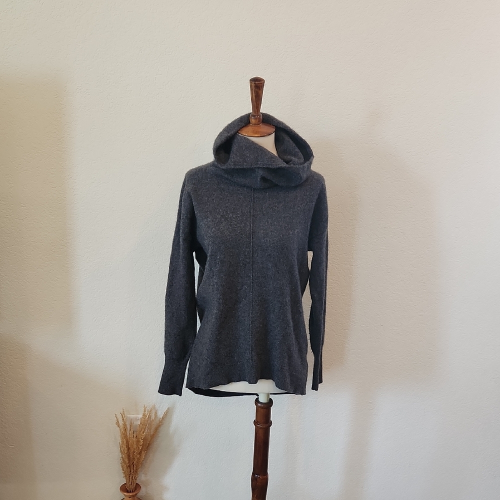 Lark & Ro Cashmere Cowl Neck